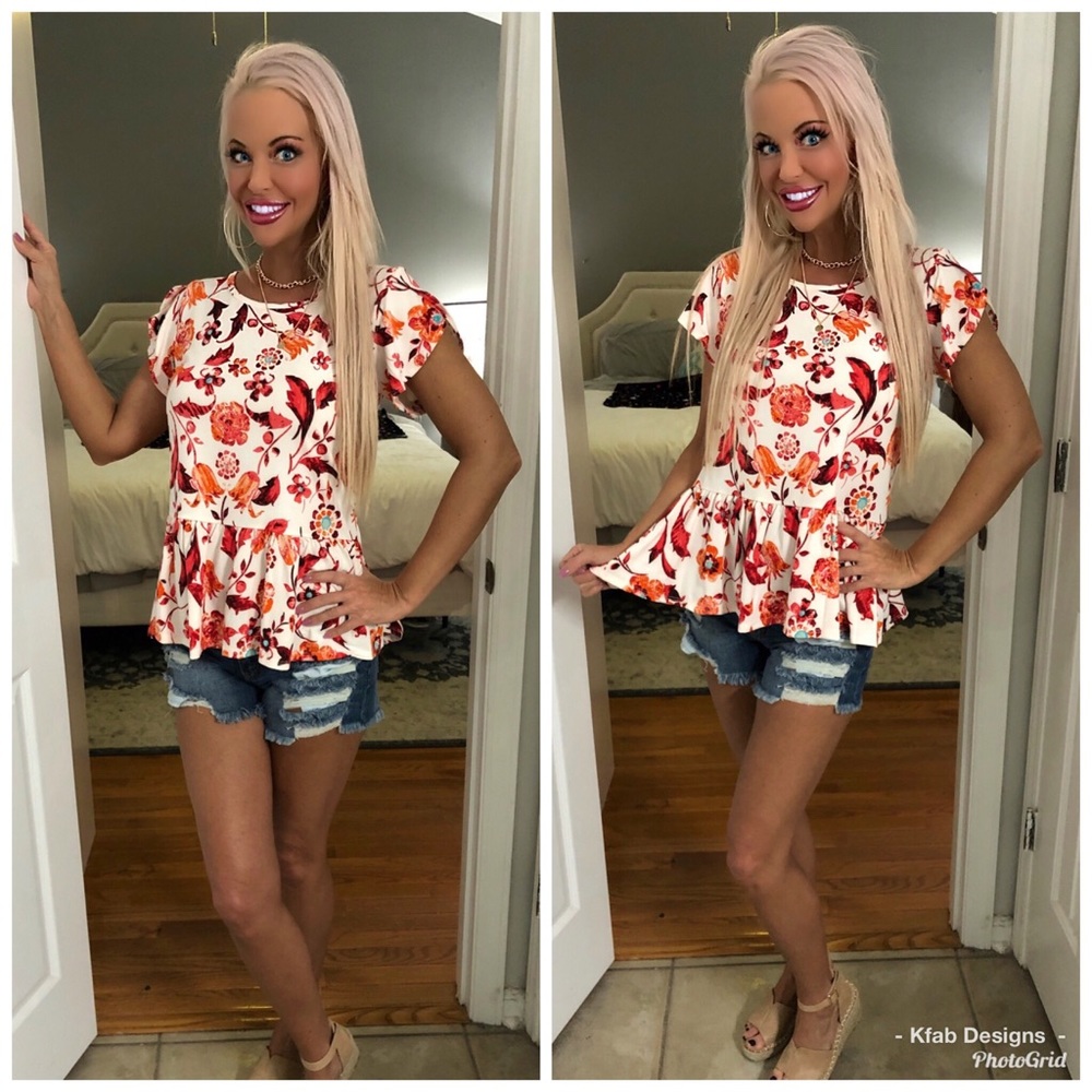 💕LAST 1! Tulip Sleeve Babydoll Ruffle Tunic! - Picture 6 of 7